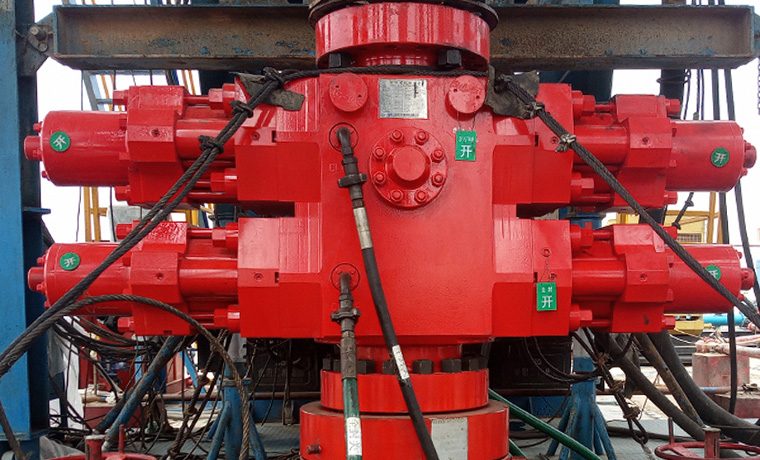 闸板防喷器液动锁紧解决规划