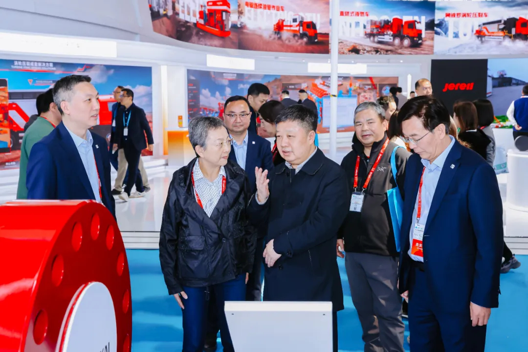 AI赋能、绿色将来｜CQ9盛装亮相北京cippe石油展(图10)